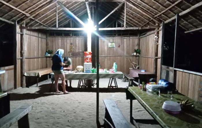 Mawar Homestay Besir Luaran gambar